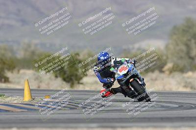 media/Jan-15-2026-Racers Edge (Thu) [[dfebeb70ab]]/2-A Group/Session 5 (Turn 5)/